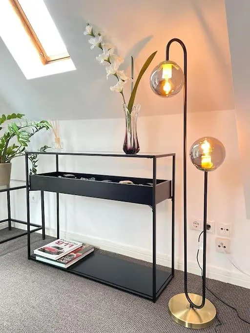 Appartment Im Dg Berlin / 5 Min Zur Messe 0*,  Německo